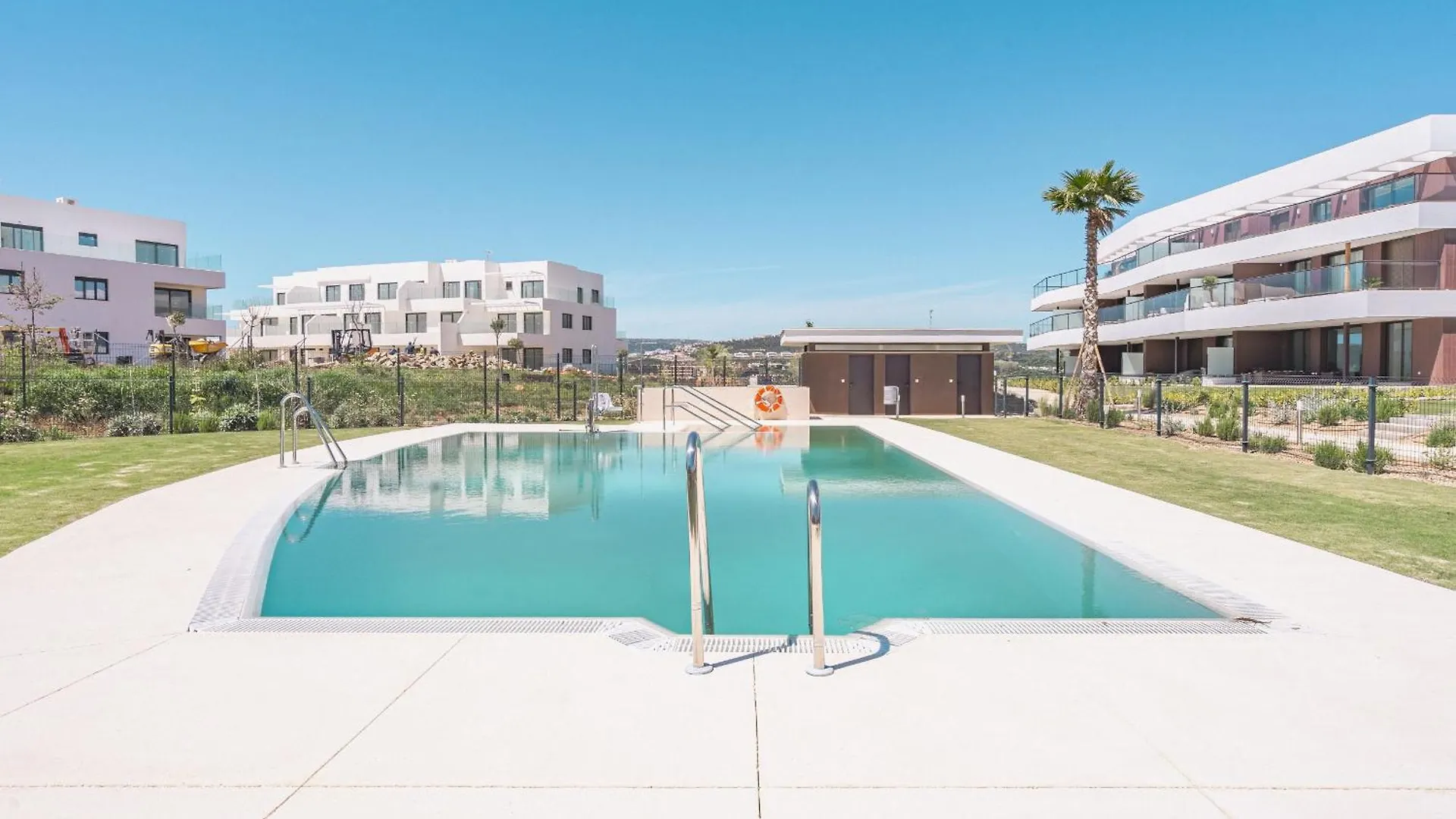 12 La Sabina Pool View Apartment Estepona 0*,
