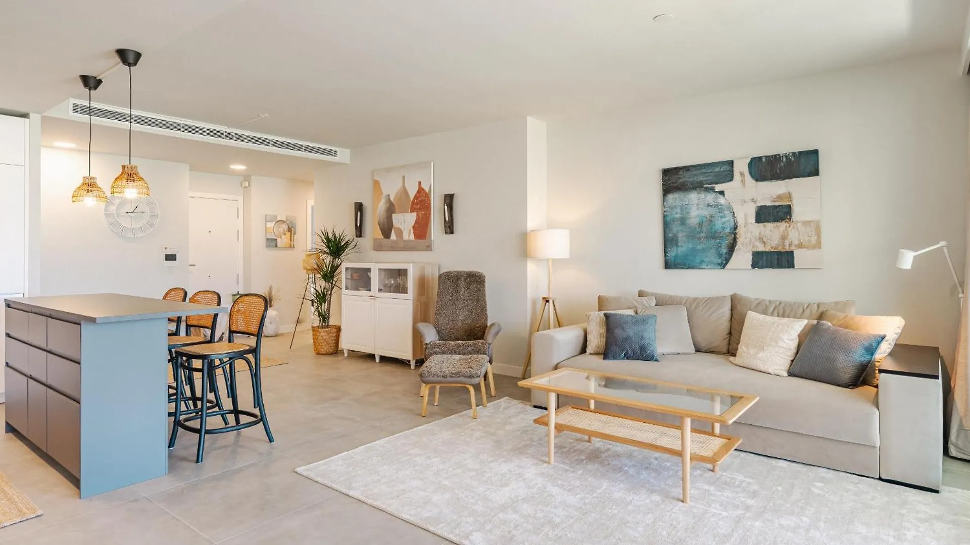 12 La Sabina Pool View Apartment Estepona